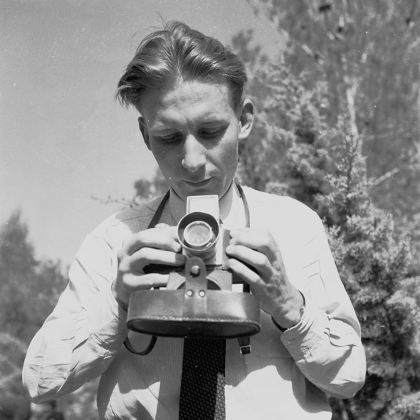 Figure 1: “Hebron. Portrait of Jean Mohr, delegate of ICRC.” (Copyright Jacques Cuenod / ICRC 1949)